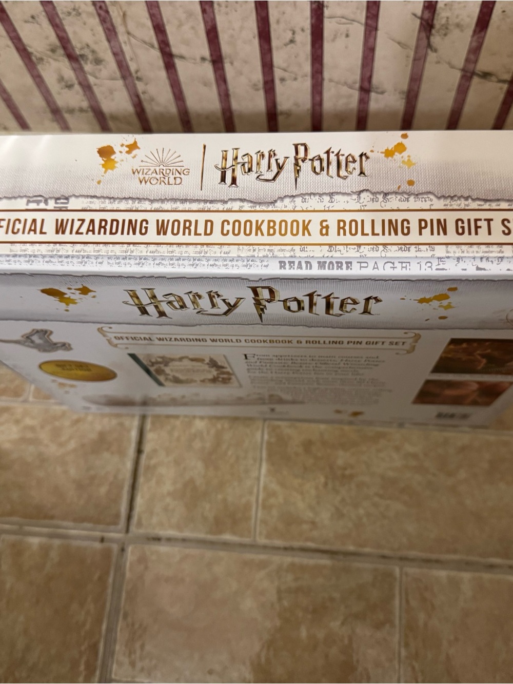 Harry Potter Official Wizarding World Cookbook Gift Set With Rolling Pin - Picture 4 of 6